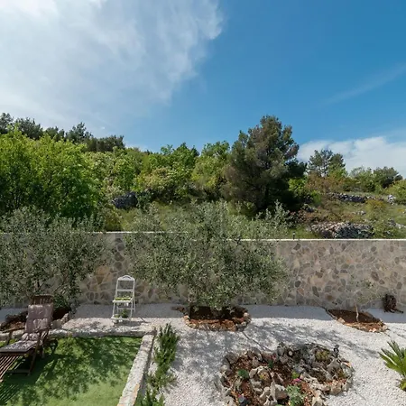 Vila Hillside In With Pool, Terrace, And Stunning View