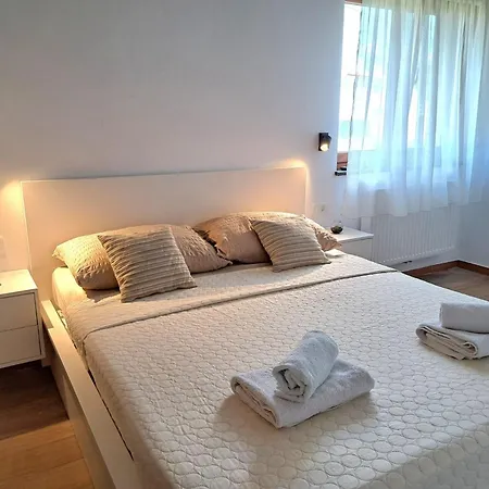 Vila Hillside In With Pool, Terrace, And Stunning View Trogir