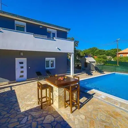 Hillside In With Pool, Terrace, And Stunning View Vila *