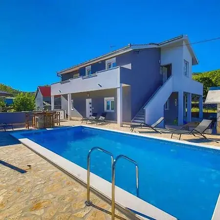 Hillside In With Pool, Terrace, And Stunning View Trogir