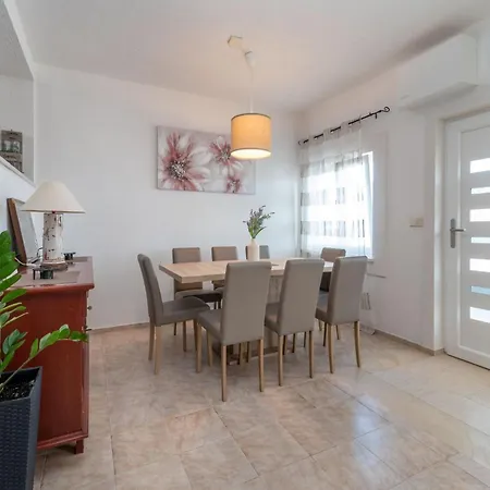 Hillside In With Pool, Terrace, And Stunning View Villa *